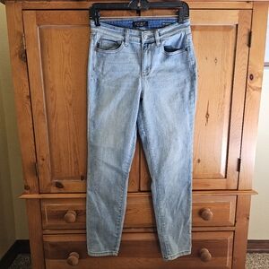 Judy Blue Relaxed Fit Ankle Jeans Size 7/28